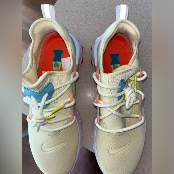 Nike React Presto “Psychedelic Lava” - Picture 2 of 6